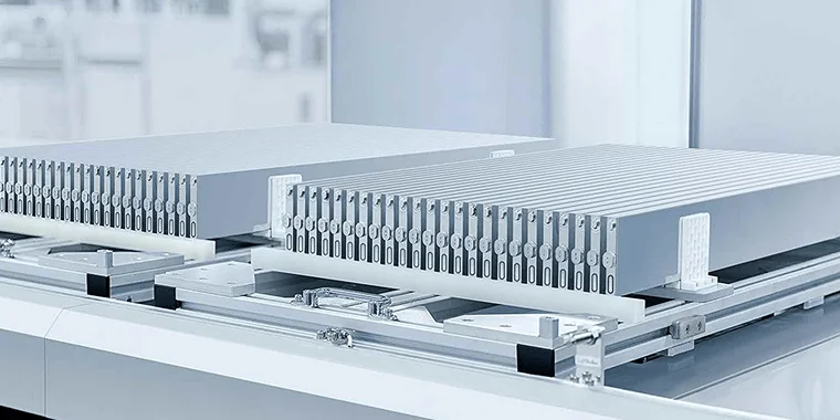 BYD YUAN UP Высокая безопасность и длительный срок службы аккумлятора Blade Battery