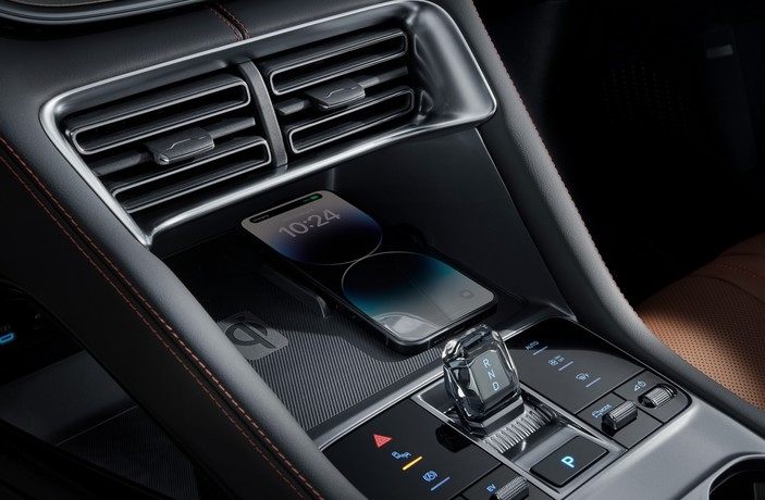 Беспроводная зарядка для смартфона